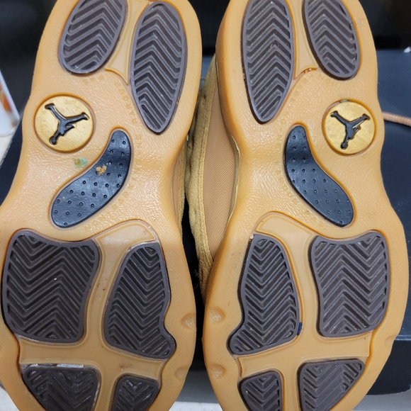 Shoes - Picture 4 of 4